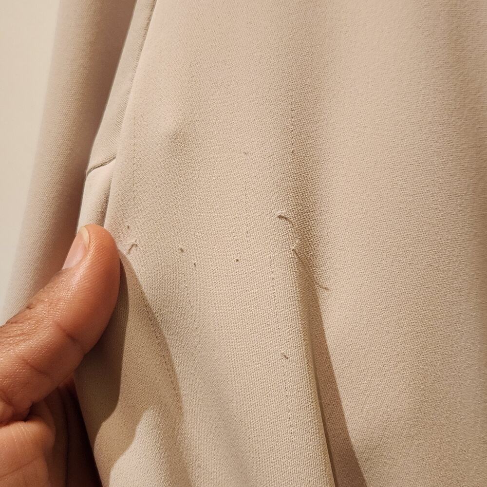 Aritzia Babaton Cream Flowy Trench Coat Sz XS Light Weight Quiet Luxury Neutral - Picture 9 of 11